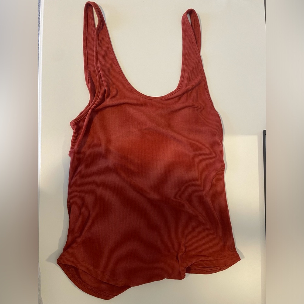 Alo tank top